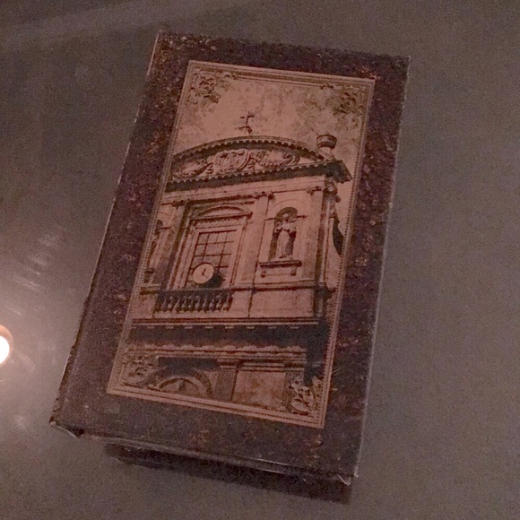 Catchall - Picture 3 of 7